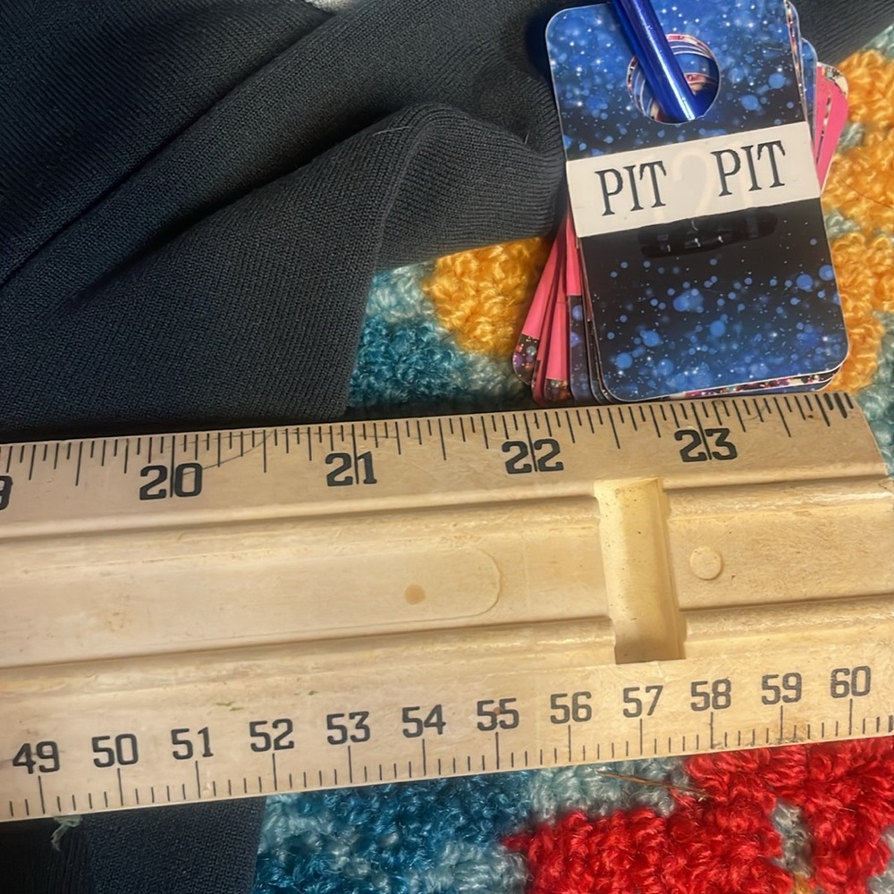 REI  pullover - Picture 7 of 7